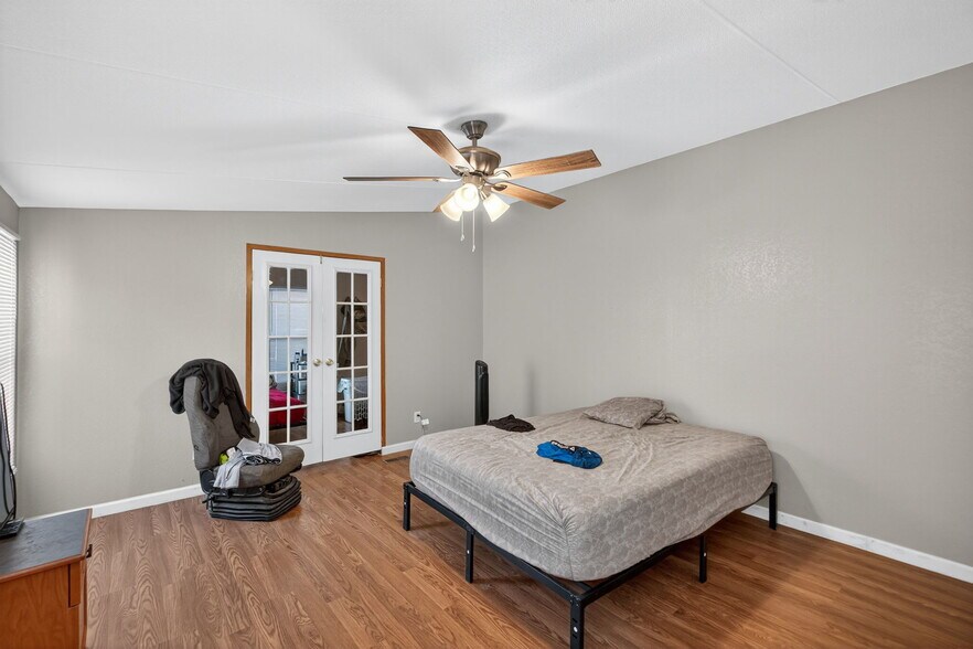 More Photos Of 11010 W Joan Dr, Odessa Warehouse For Sale