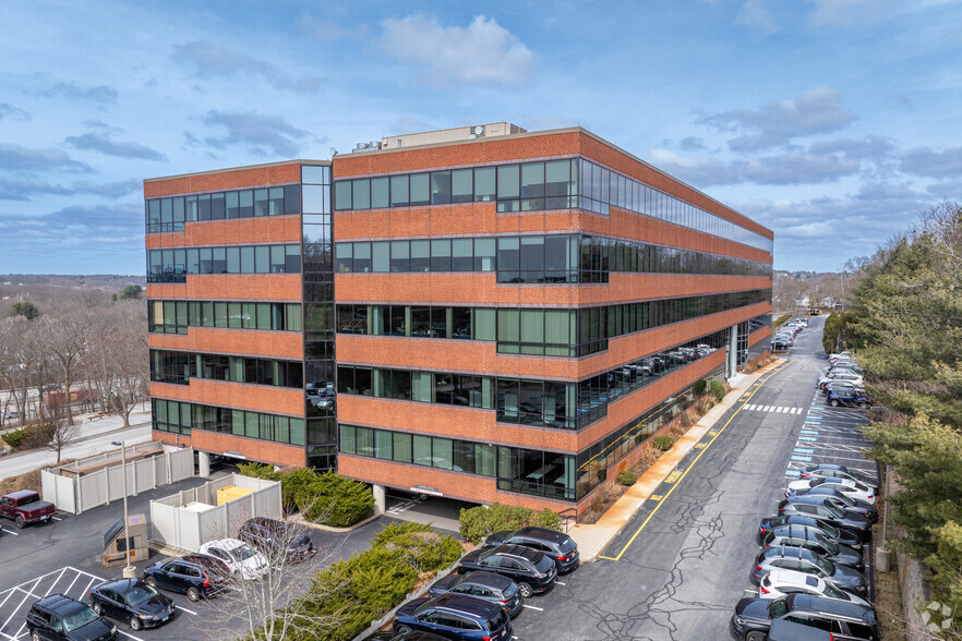 Primary Photo Of 500 Unicorn Park Dr, Woburn Office For Lease