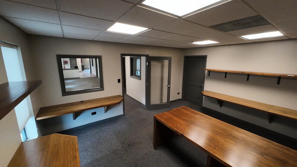 More Photos Of 2153 S Wabash St, Denver Warehouse For Lease