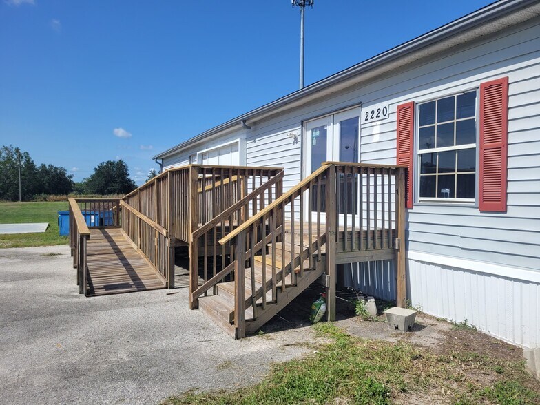 More Photos Of 2220 Church Ave., Mulberry Land For Lease