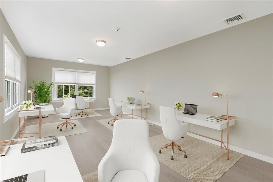 More Photos Of 363 S Middletown Rd, Nanuet Flex For Sale