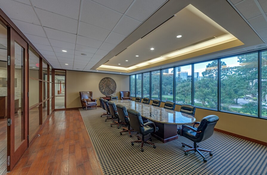 More Photos Of 5 Riverway, Houston Office For Sale