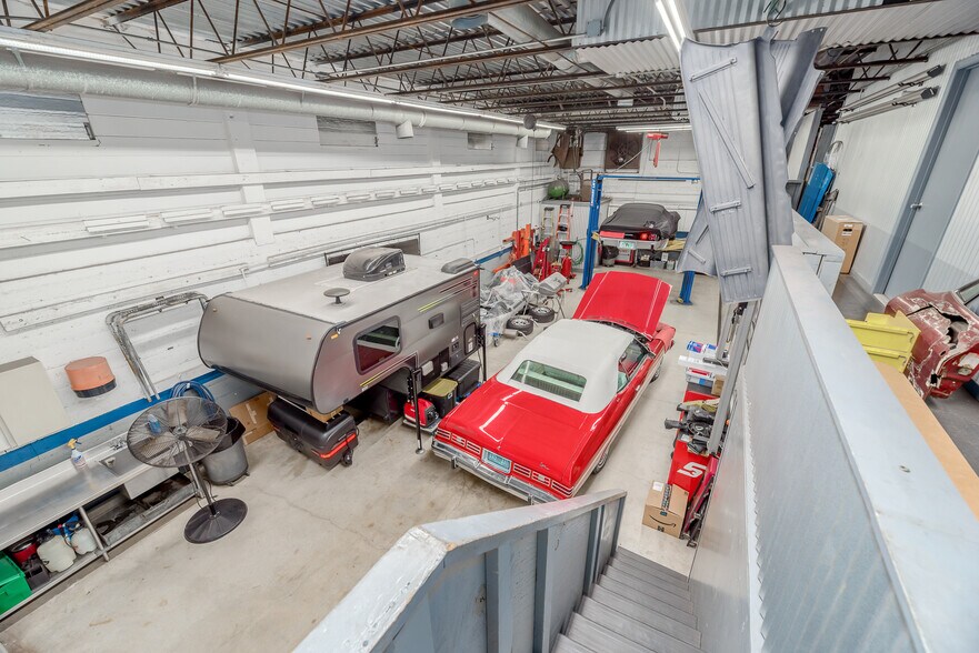 More Photos Of 101 SW Ocean Blvd, Stuart Warehouse For Sale