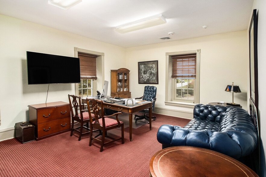 More Photos Of 50 W Skippack Pike, Ambler Office For Sale