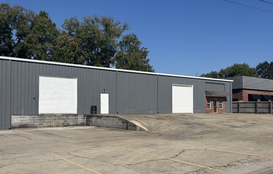 Primary Photo Of 600 Keystone Ct, Pelham Industrial For Lease