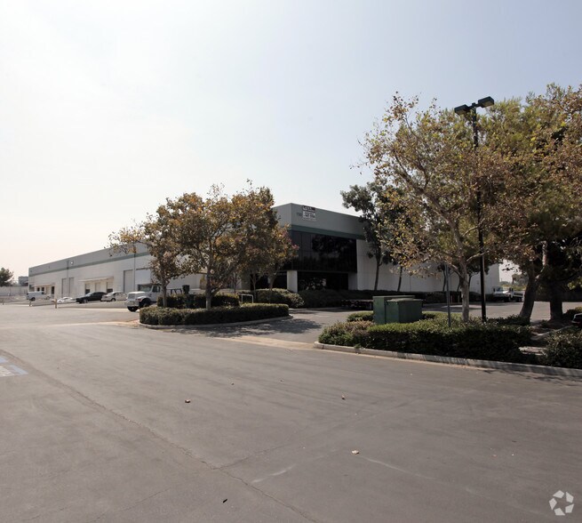 More Photos Of 720 E Lambert Rd, La Habra Truck Terminal For Lease