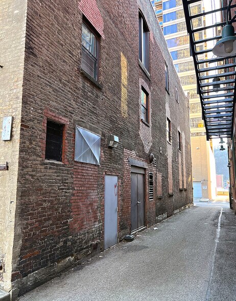 More Photos Of 125 1st Ave, Pittsburgh Office Residential For Sale