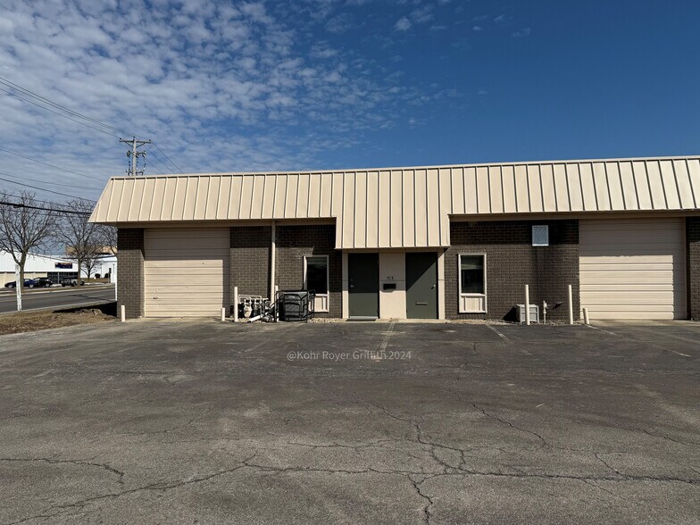 Primary Photo Of 515-553 Schrock Rd, Columbus Warehouse For Lease