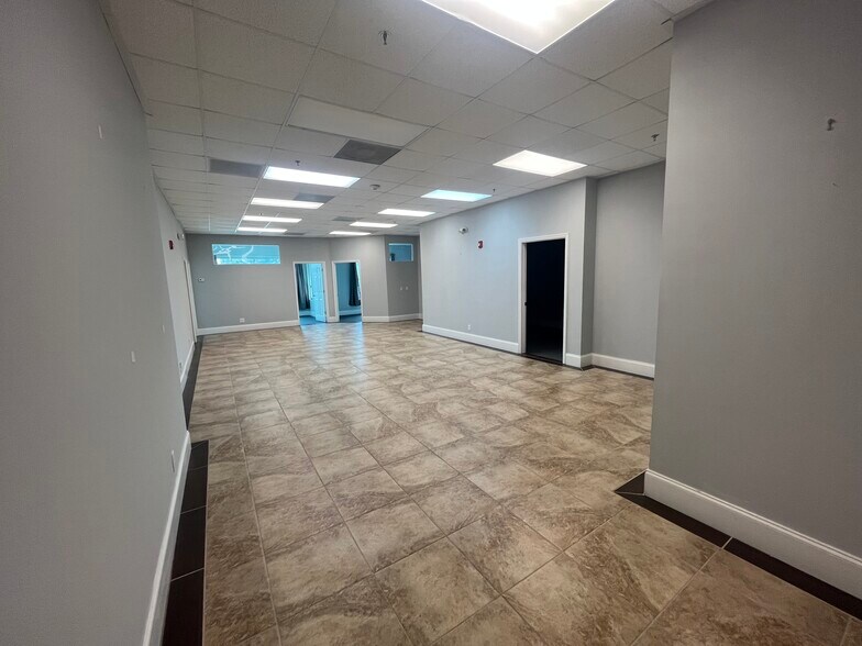 More Photos Of 1904 Savannah Hwy, Charleston Medical For Lease