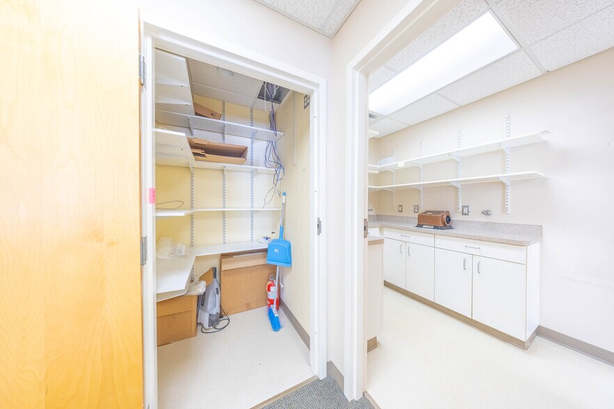 More Photos Of 43-47 Nason St, Maynard Bank For Lease