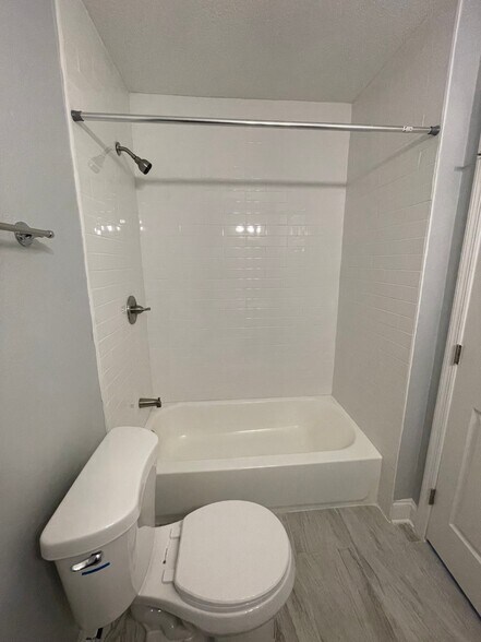 More Photos Of 619 Linwood Ave, Jacksonville Specialty For Sale