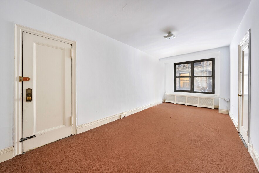 More Photos Of 262 Central Park W, New York Multifamily For Sale