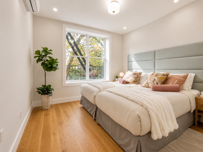 More Photos Of 1711 E 3rd St, Brooklyn Apartments For Sale