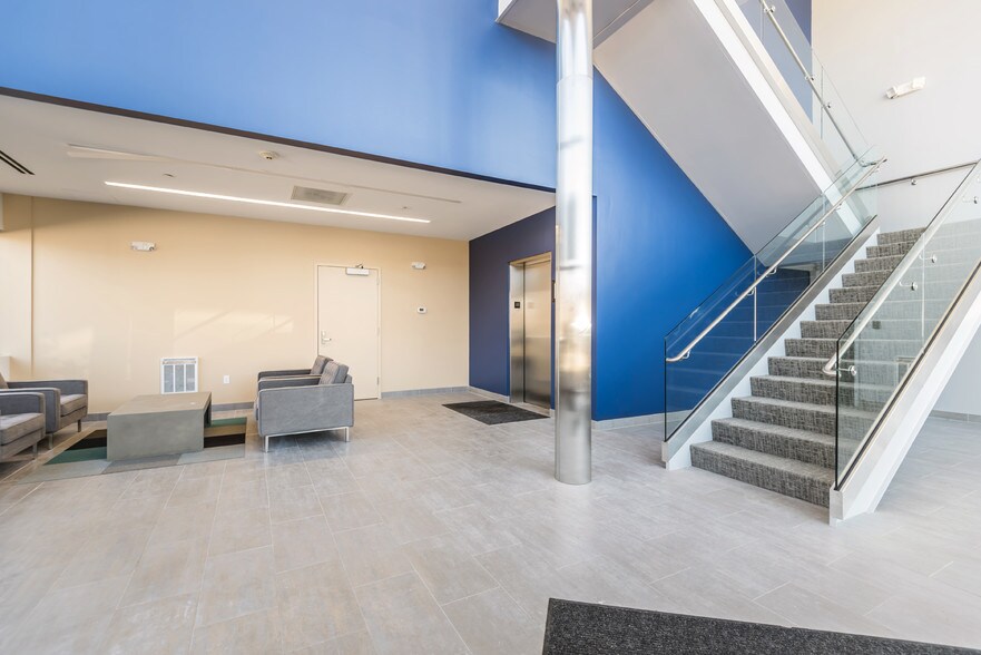 More Photos Of 95 Billerica Ave, Billerica Light Manufacturing For Lease