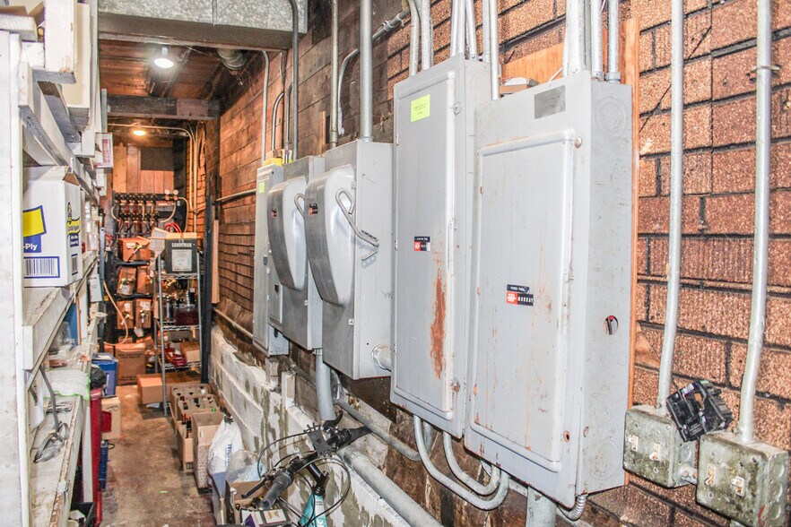 More Photos Of 69 Washington St, Fox Lake General Retail For Sale