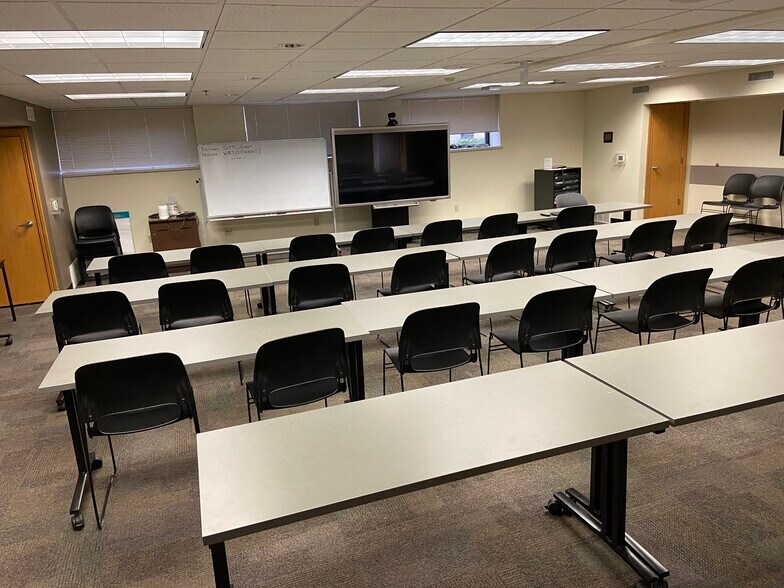 More Photos Of 1111 E South River St, Appleton Apartments For Sale