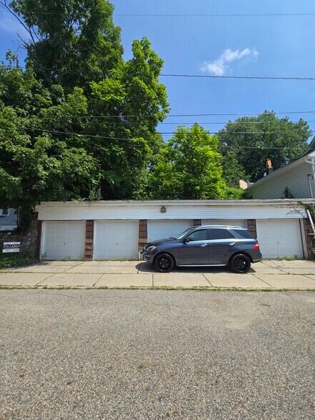 More Photos Of 13 Arch St, Butler Parking Lot For Sale