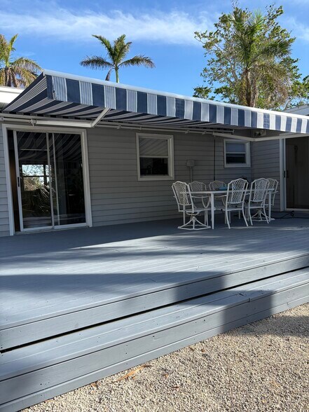 More Photos Of 5032 Calle Minorga, Sarasota Office Residential For Sale