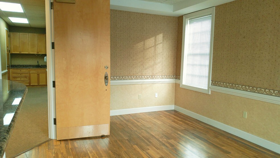 More Photos Of 4113 Capitol St, Durham Medical For Lease