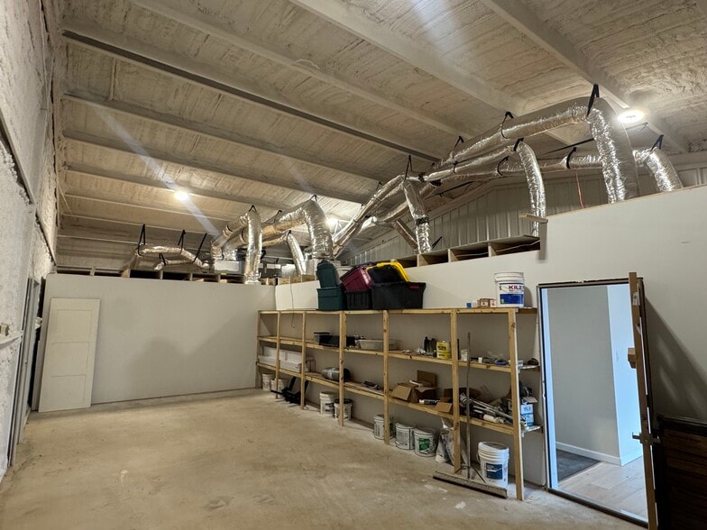 More Photos Of 312 N Ridge Rd, Marble Falls Office For Lease