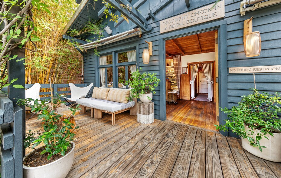 More Photos Of 1209 Abbot Kinney Blvd, Venice Office For Sale