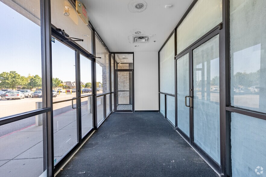 More Photos Of 3301 W Main St, Norman Unknown For Sale