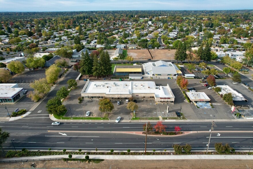 More Photos Of 10415-10419 Folsom Blvd, Rancho Cordova General Retail For Sale