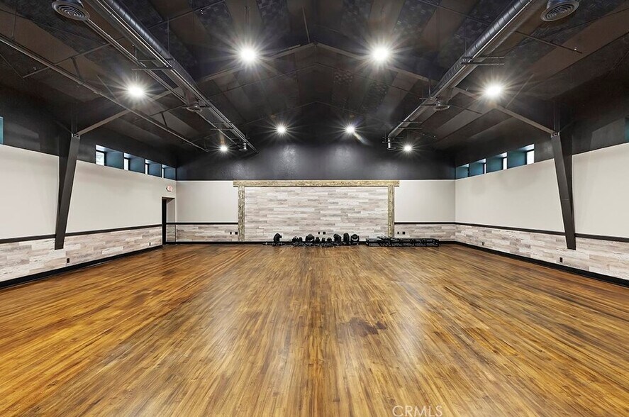 More Photos Of 480 Cottage Grove Rd, Lake Arrowhead Lodge Meeting Hall For Sale