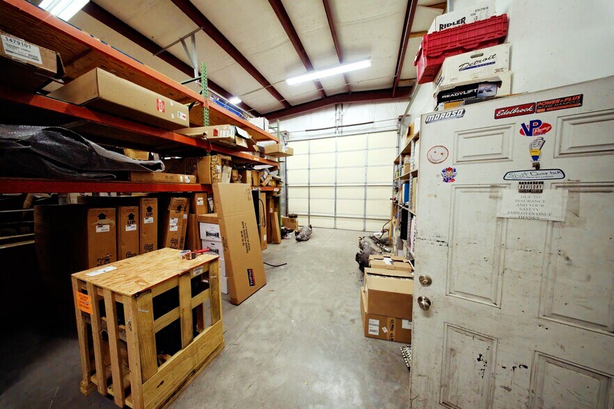 More Photos Of 1345 Callahan Dr, Knoxville Distribution For Sale