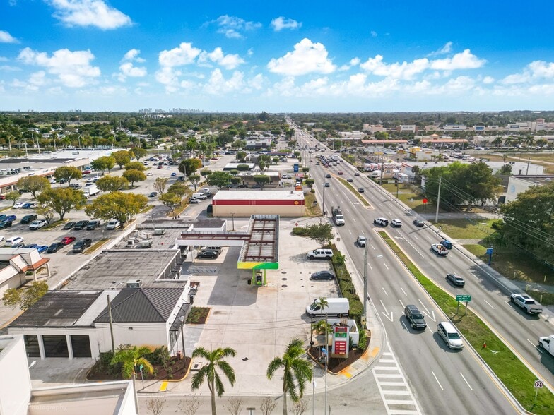 More Photos Of 18575 NW 27th Ave, Opa Locka Service Station For Lease