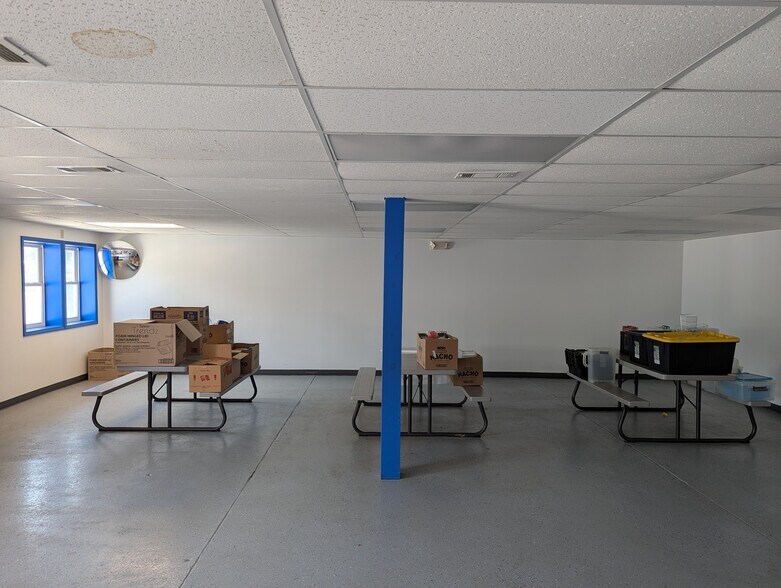 More Photos Of 1221 S Laramie, Peoria Freestanding For Sale