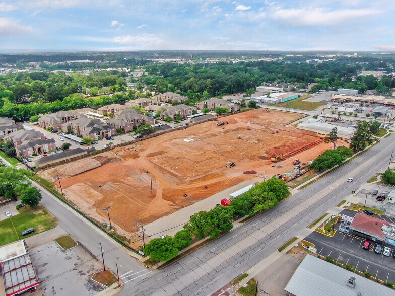 More Photos Of 1612 N Frazier St, Conroe Fast Food For Sale