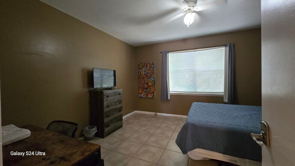 More Photos Of 1412-1418 Armstrong Ave, Knoxville Apartments For Sale