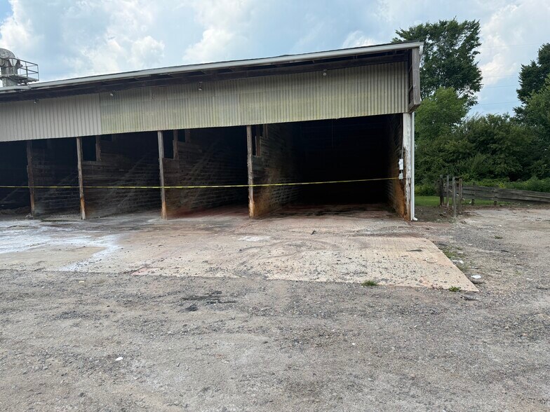 More Photos Of 4911 Terra Ceia Road, Pantego Industrial For Sale