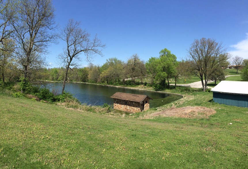 More Photos Of 3000 N Grant Ave, Springfield Schools For Sale