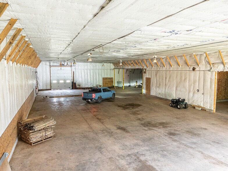 More Photos Of 11022 State Highway 122, Upson Warehouse For Sale