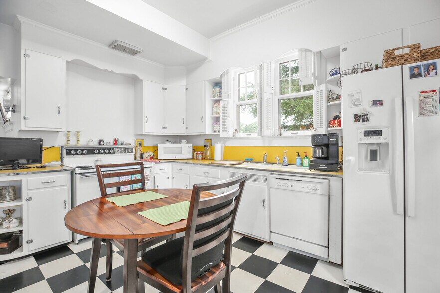 More Photos Of 590 N Madison Rd, Orange Land For Sale