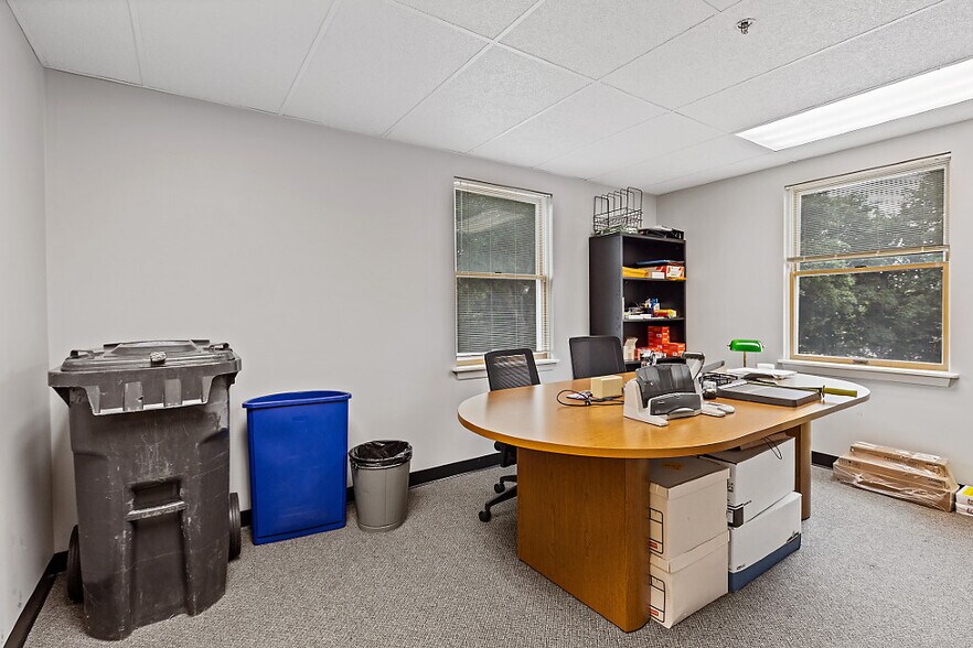 More Photos Of 323 State St, Augusta Office Residential For Sale