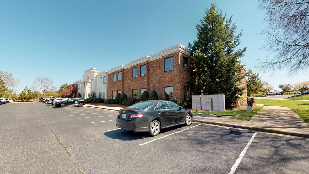 More Photos Of 2101 N Sardis Rd, Charlotte Office For Lease