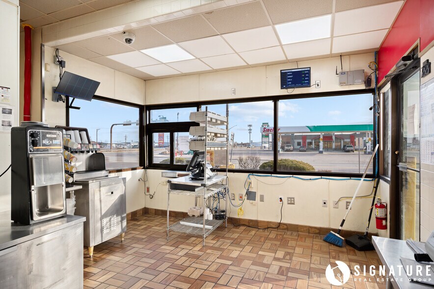 More Photos Of 207 S Miller Ave, Gillette Fast Food For Sale