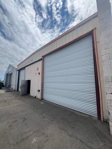 More Photos Of 650 W McKellips Rd, Mesa Industrial For Sale