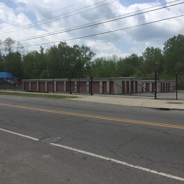 More Photos Of 1205 E State Blvd, Fort Wayne Flex For Sale