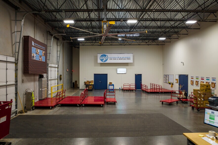 More Photos Of 1617 Scottsdale Dr, Cedar Park Warehouse For Lease