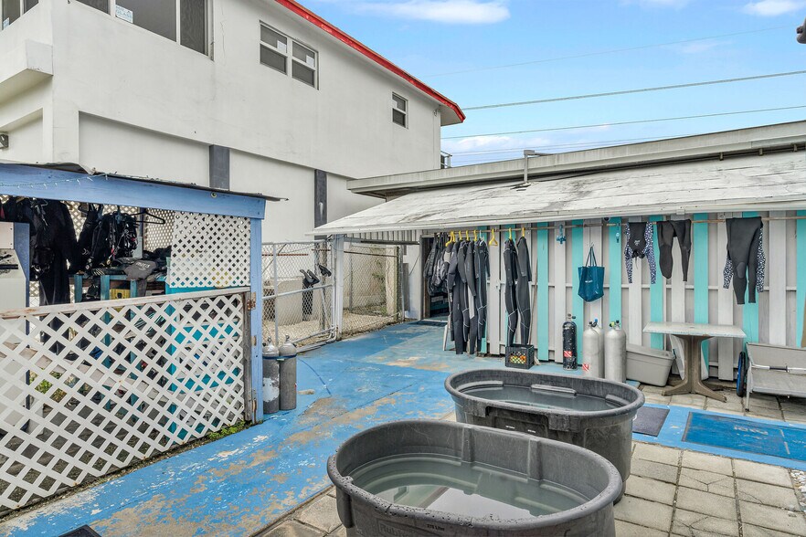 More Photos Of 27340 Overseas Hwy, Ramrod Key Hotel For Sale