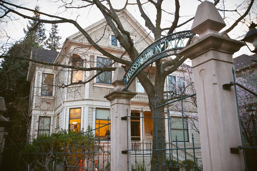 More Photos Of 654 13th St, Oakland Unknown For Lease