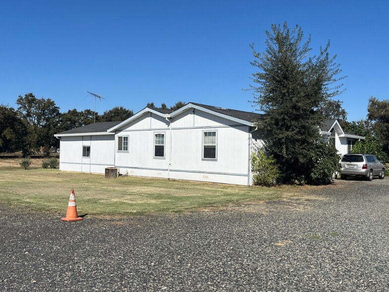 More Photos Of 1264 99 Hwy, Gridley Self Storage For Sale