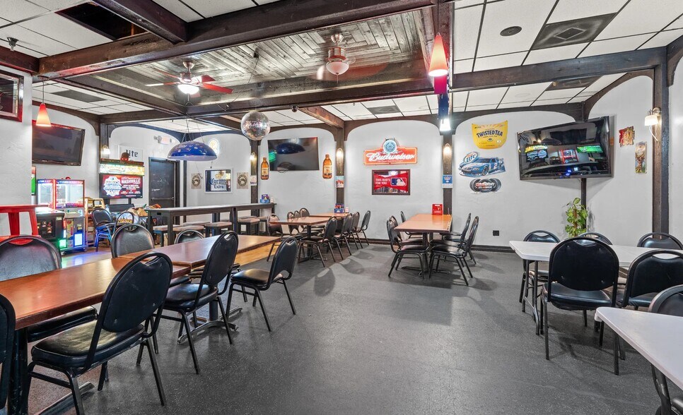 More Photos Of 1505 W Broadway St, Idaho Falls Restaurant For Sale