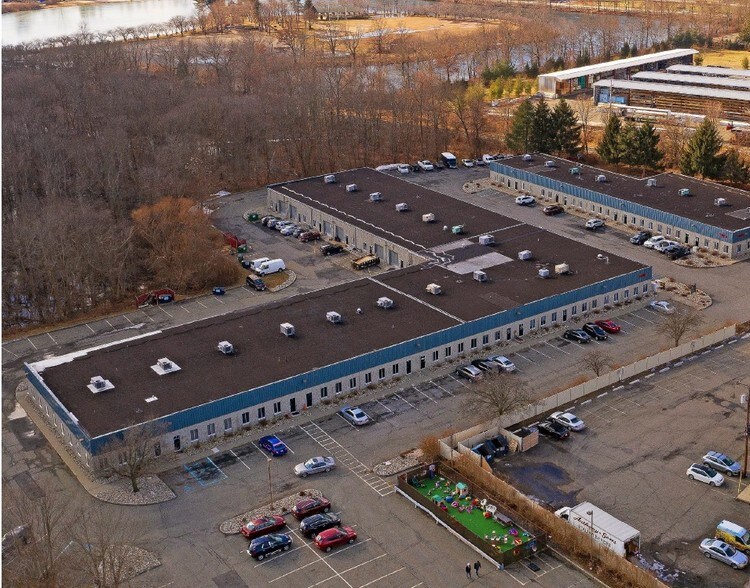 More Photos Of 19 State Route 10 E, Succasunna Light Distribution For Sale