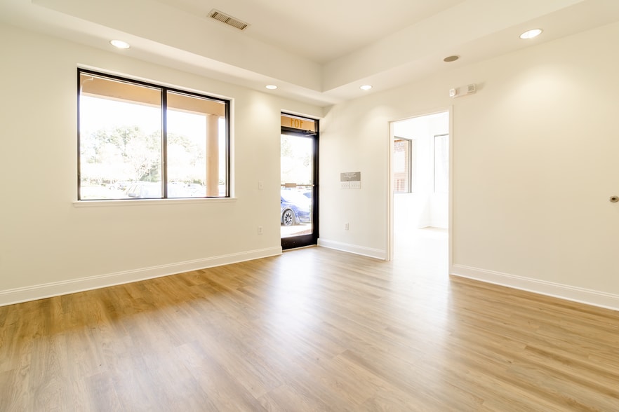 More Photos Of 5613 Duraleigh Rd, Raleigh Office For Sale