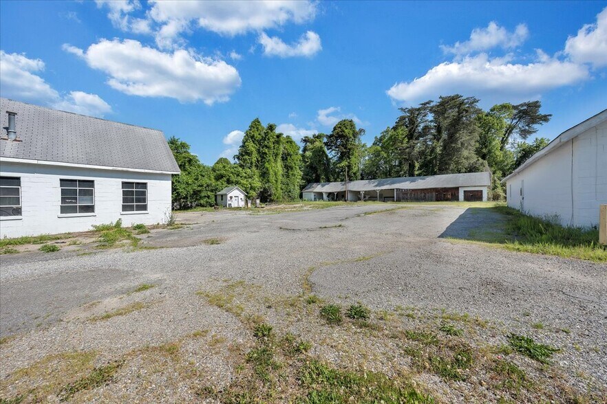 More Photos Of 1687 Stultz Rd, Martinsville Specialty For Sale